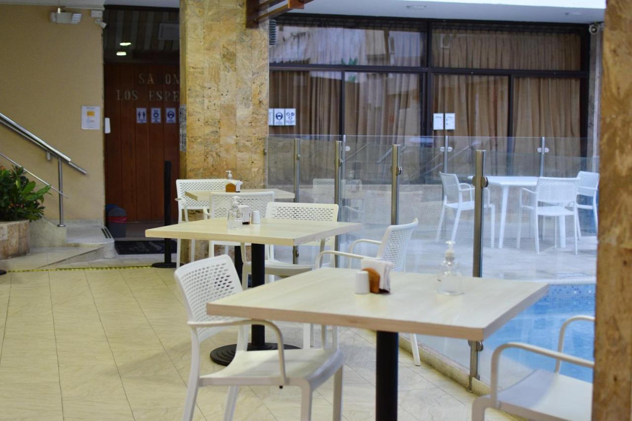 Hotel La Riviera Santa Marta  Exteriör bild