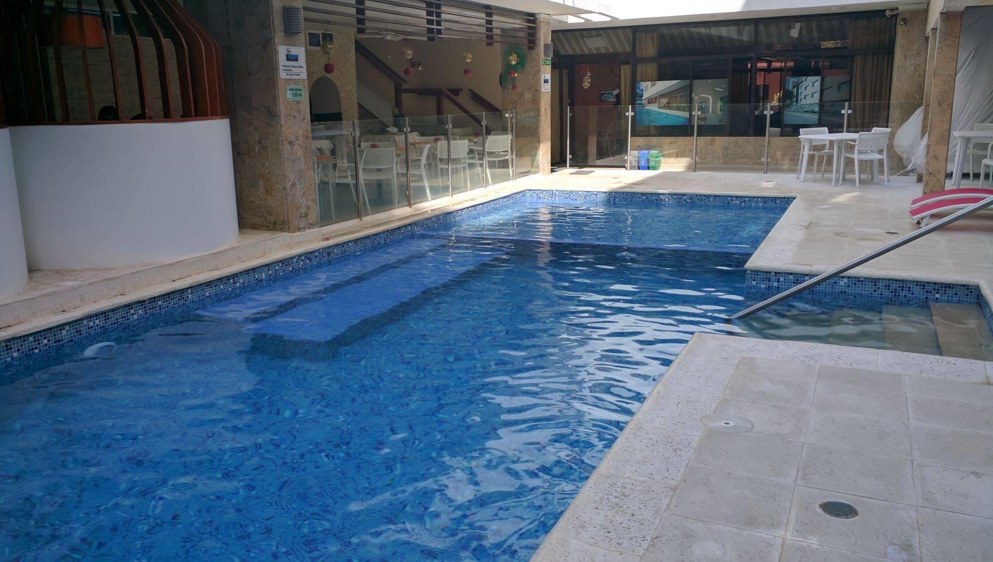 Hotel La Riviera Santa Marta  Exteriör bild